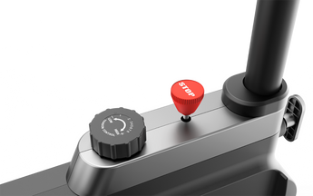 WalkingPad W1B Office Bike vrijstaand met zicht op de noodknop