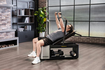 kingsmith-bx2-fitnessbank-kabeloefening rug bankdrukken