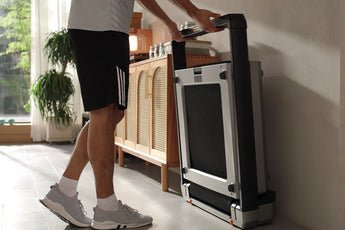 WalkingPad X23 loopband die tegen de muur wordt ingeklapt