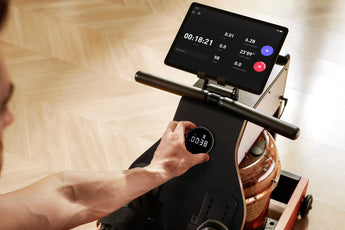 Detailweergave van het scherm met trainingsdata van de Kingsmith WalkingPad WM10 roeitrainer